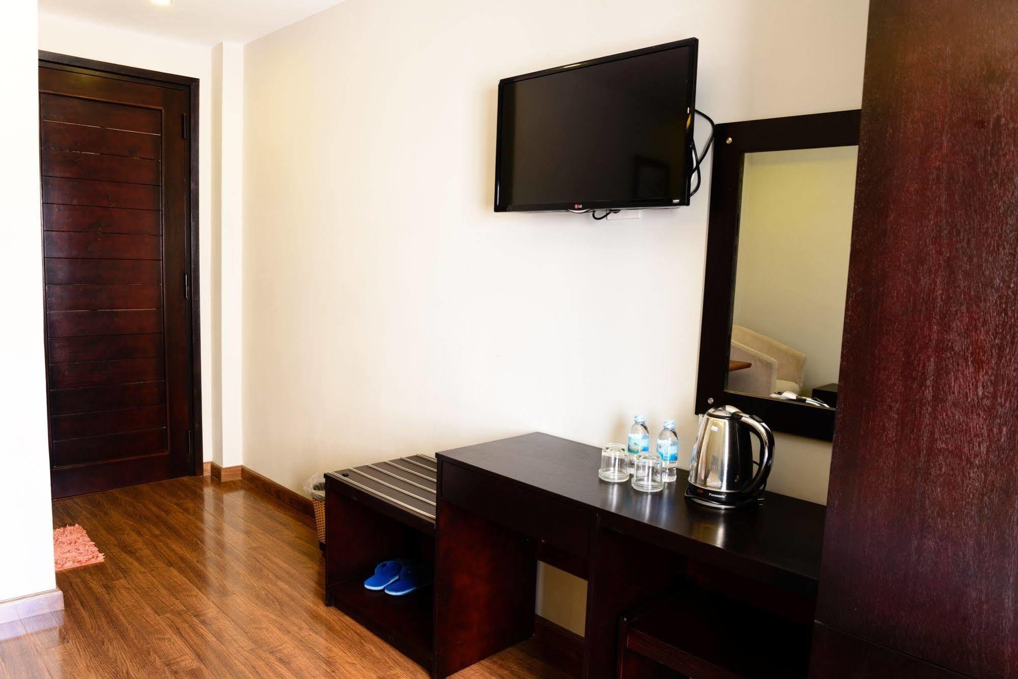 Cosmos Hotel Nha Trang By Ht Ngoại thất bức ảnh