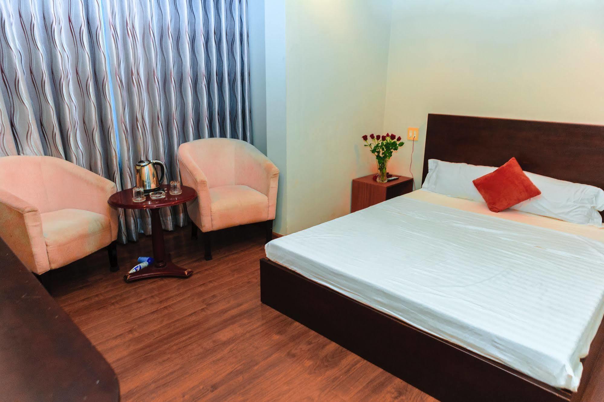 Cosmos Hotel Nha Trang By Ht Ngoại thất bức ảnh